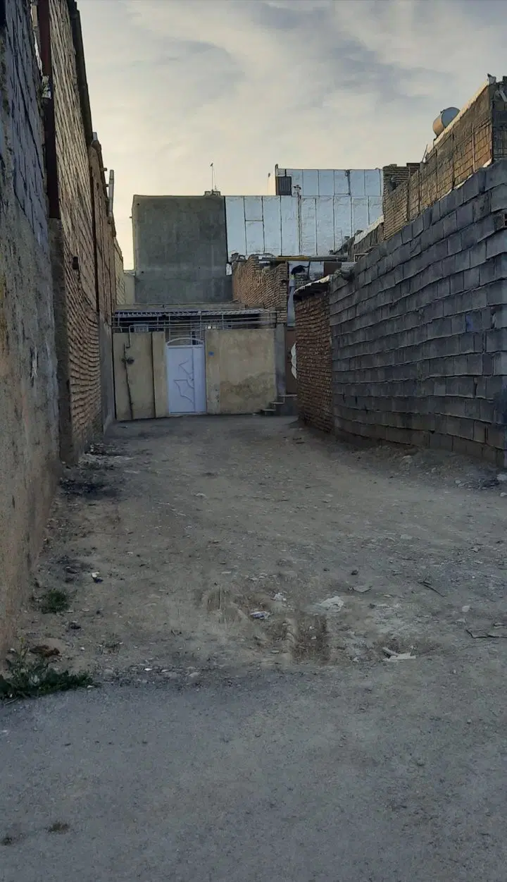 زمین ۷۶ متری جاده قدیم