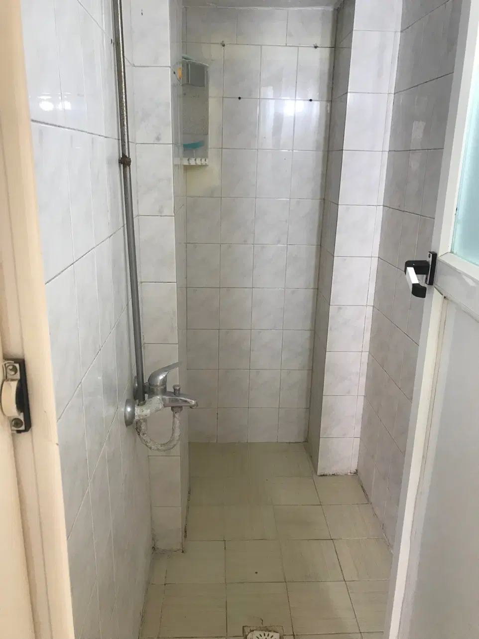 ۶۰ متر پارکینگ انباری بالکن رودکی املاک