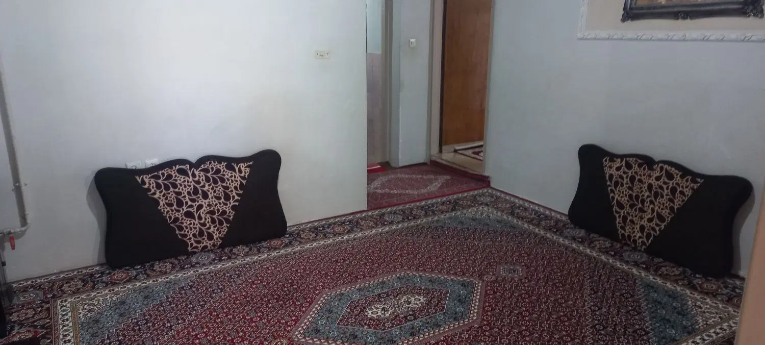 ملک مسکونی سه طبقه مصدق در کرمانشاه (ویلا و خانه)