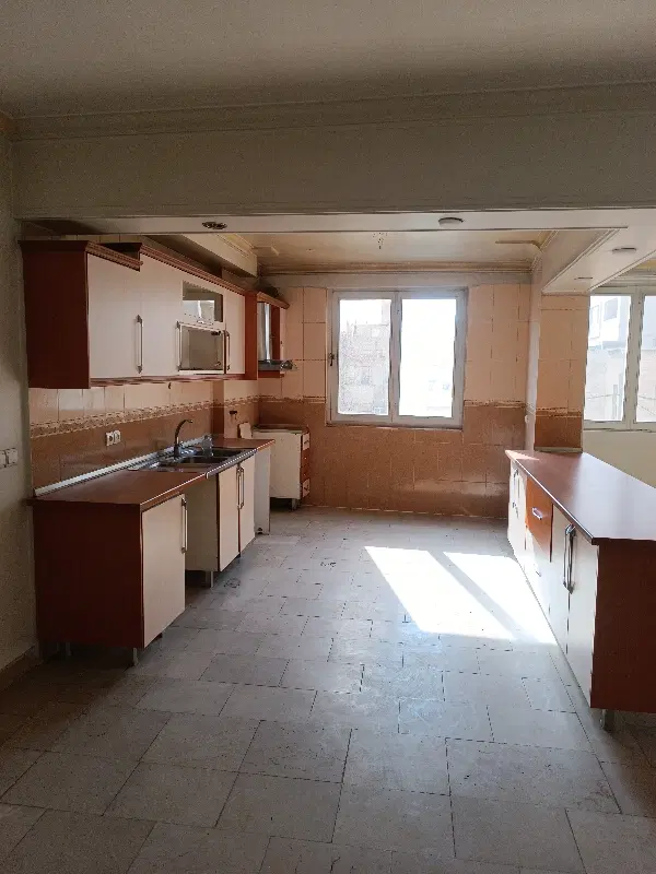 آپارتمان تک واحدی 120متری ط دوم فول امکانات