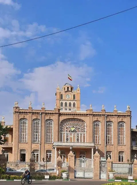 فروش مغازه در میدان ساعت خیابان امام_تربیت_قلب شهر