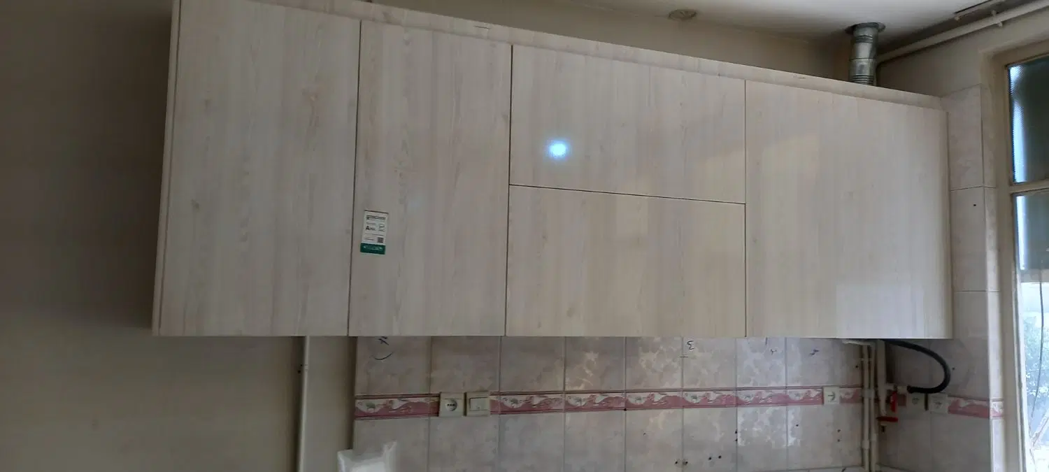 یک واحد آپارتمان طبق ۳از ۳