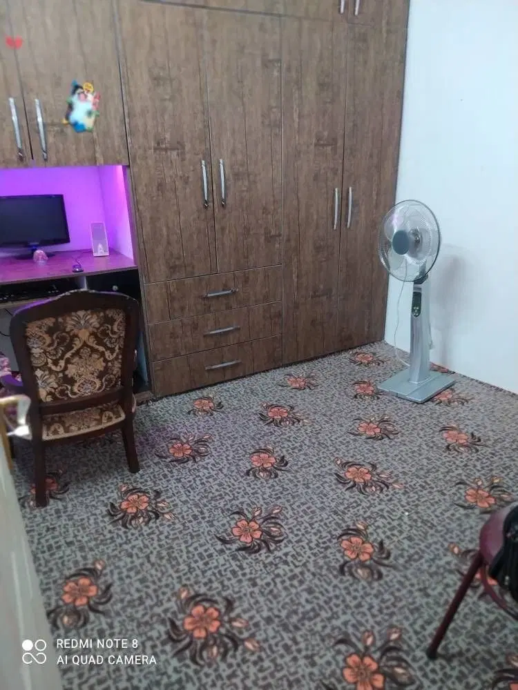واحد ۹۵ متری خیابان خیام طبقه اول