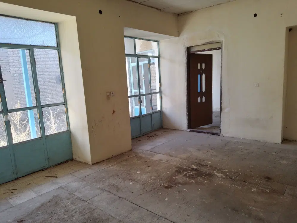 خانه کلنگی اشکفتک