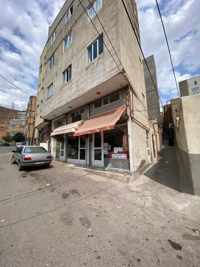 خانه ۵۰ متری در بر خیابان یوسف آباد