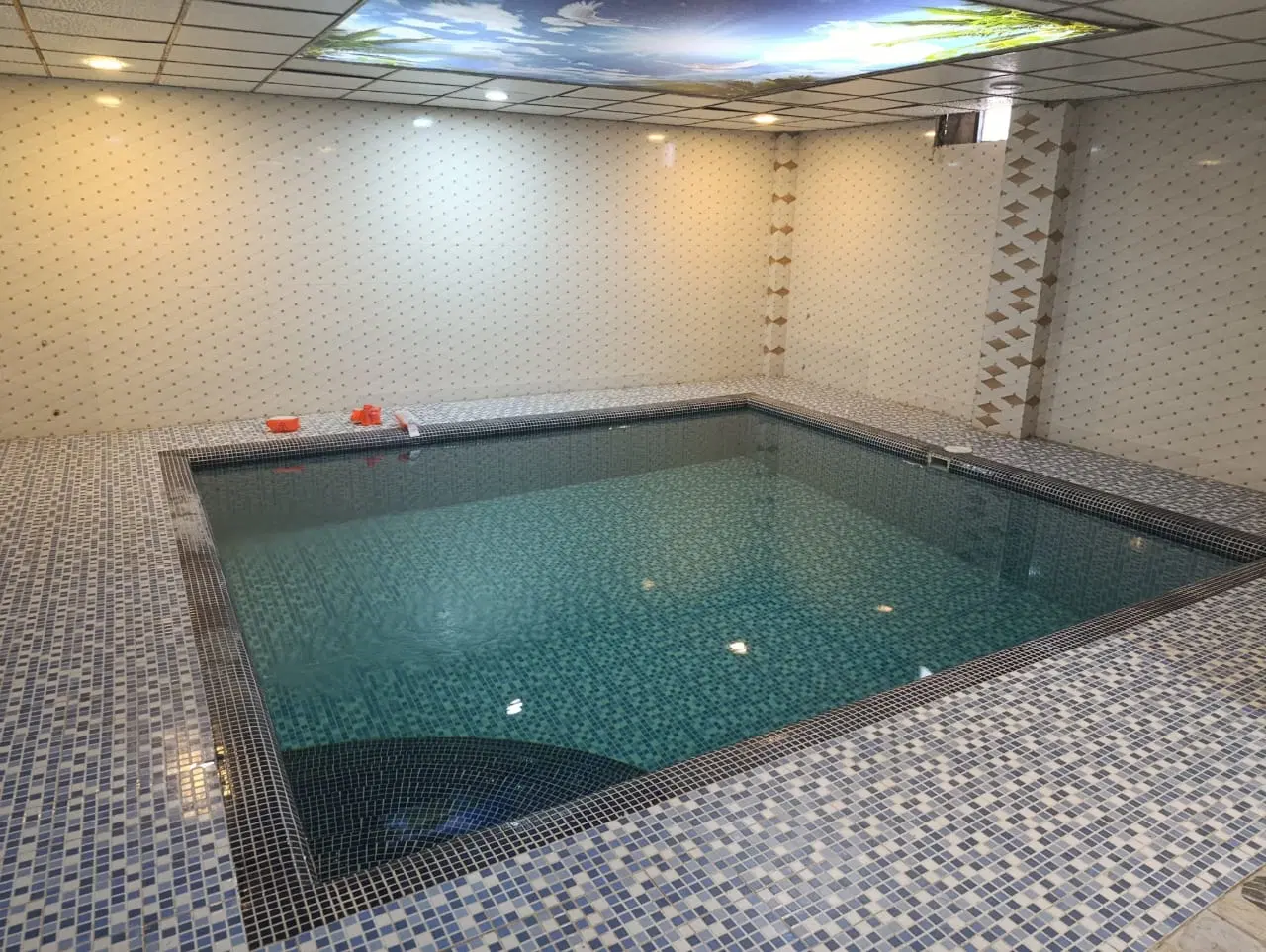 اجاره باغ با استخر آب گرم