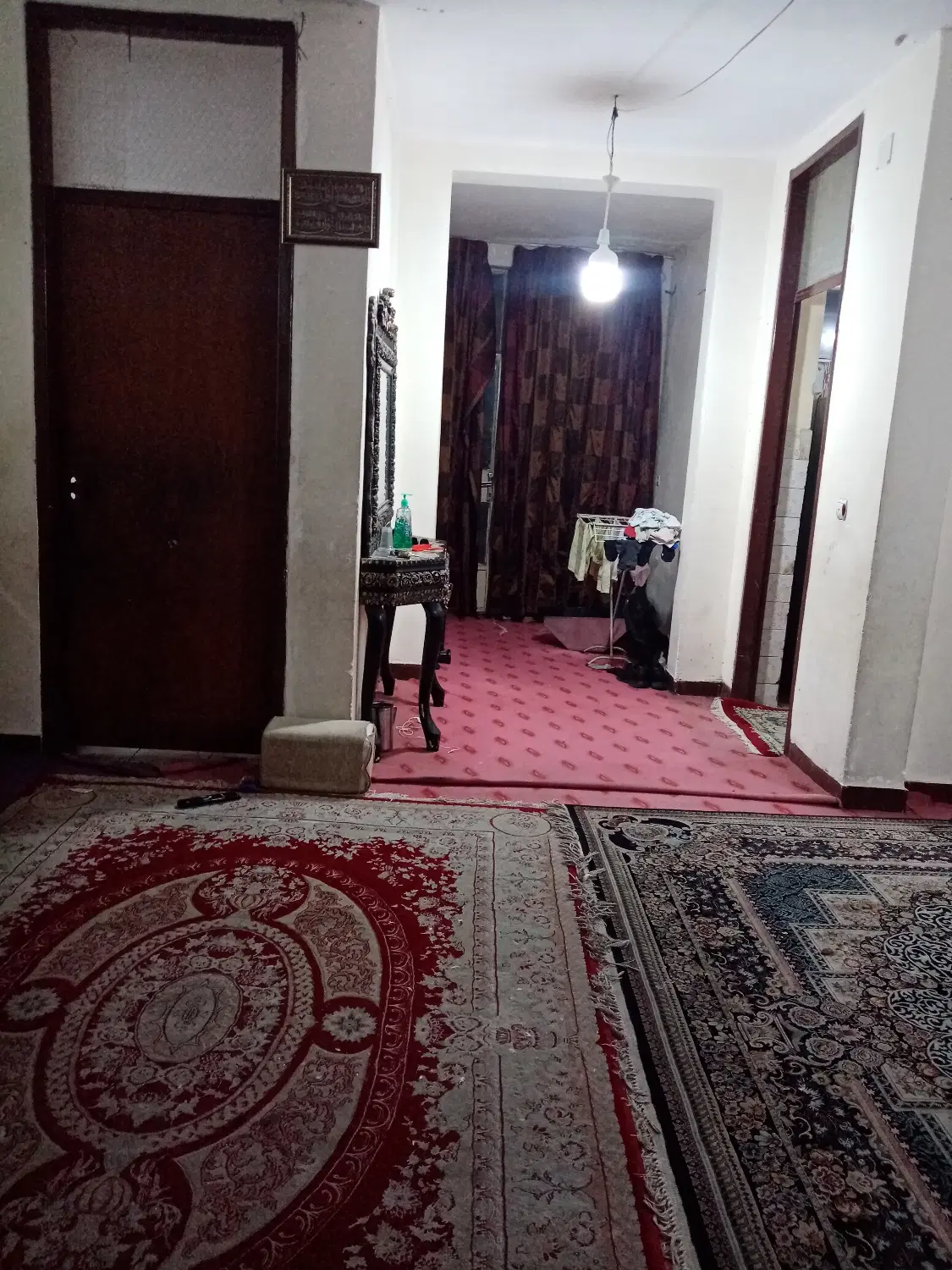 ویلایی ۲۵۰ متری _ روبه پارک قیام