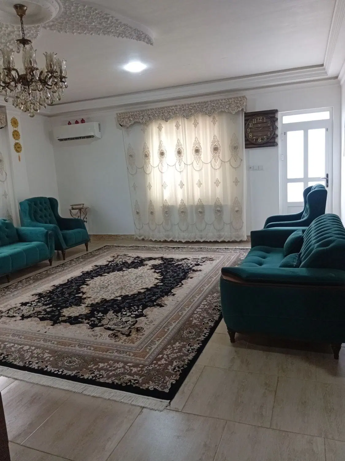چندتا واحد شیک تمیز دارم واسه اجاره