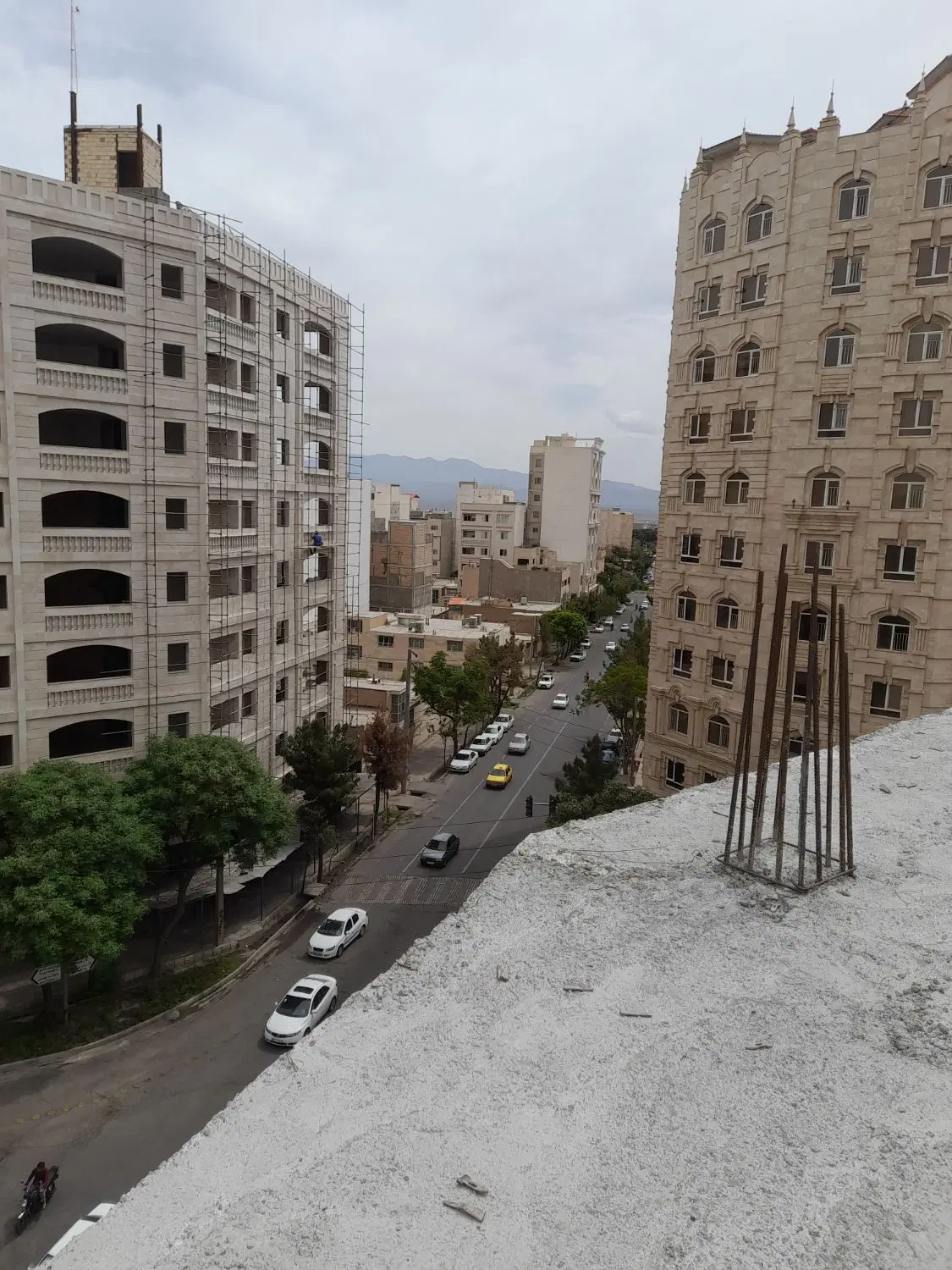 واحد پیش فروش سیزده ابان