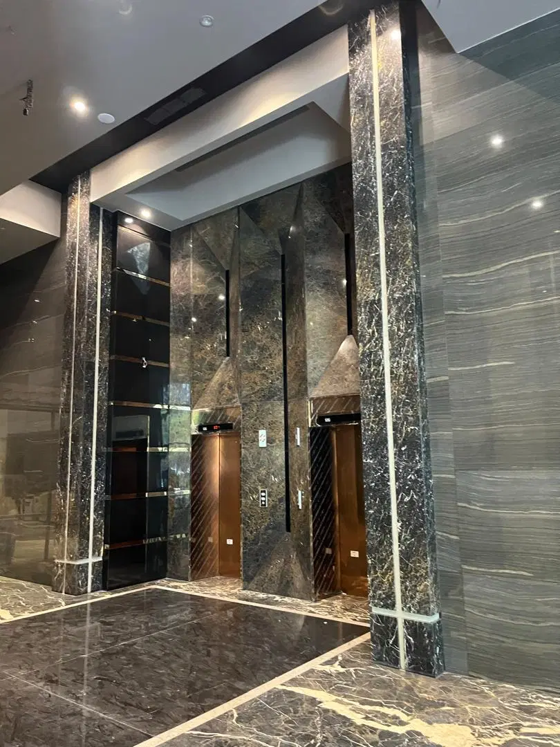 ونک ۳۳۰ متر سند اداری لوکس ۶ پارکینگ لابی مجلل