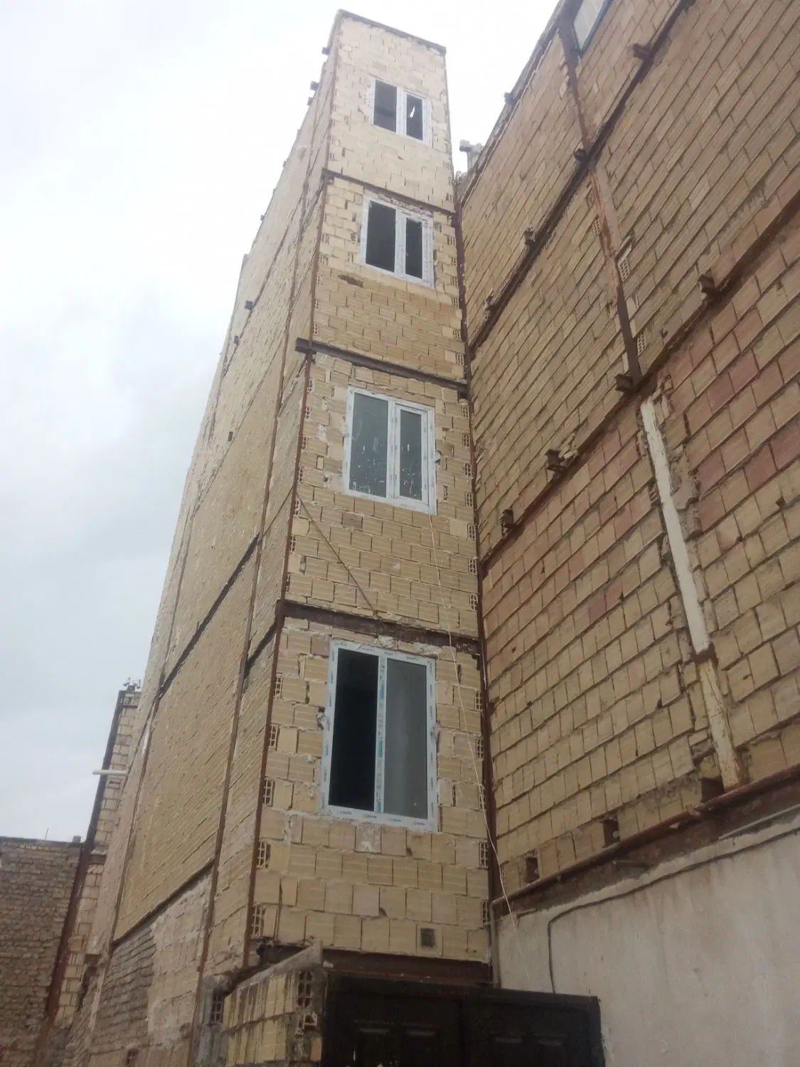خونه هوای با مصالح