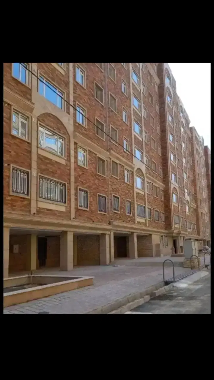 ۸۸متری تجهیز شده،شهیدسلیمانی(آجرقرمز)