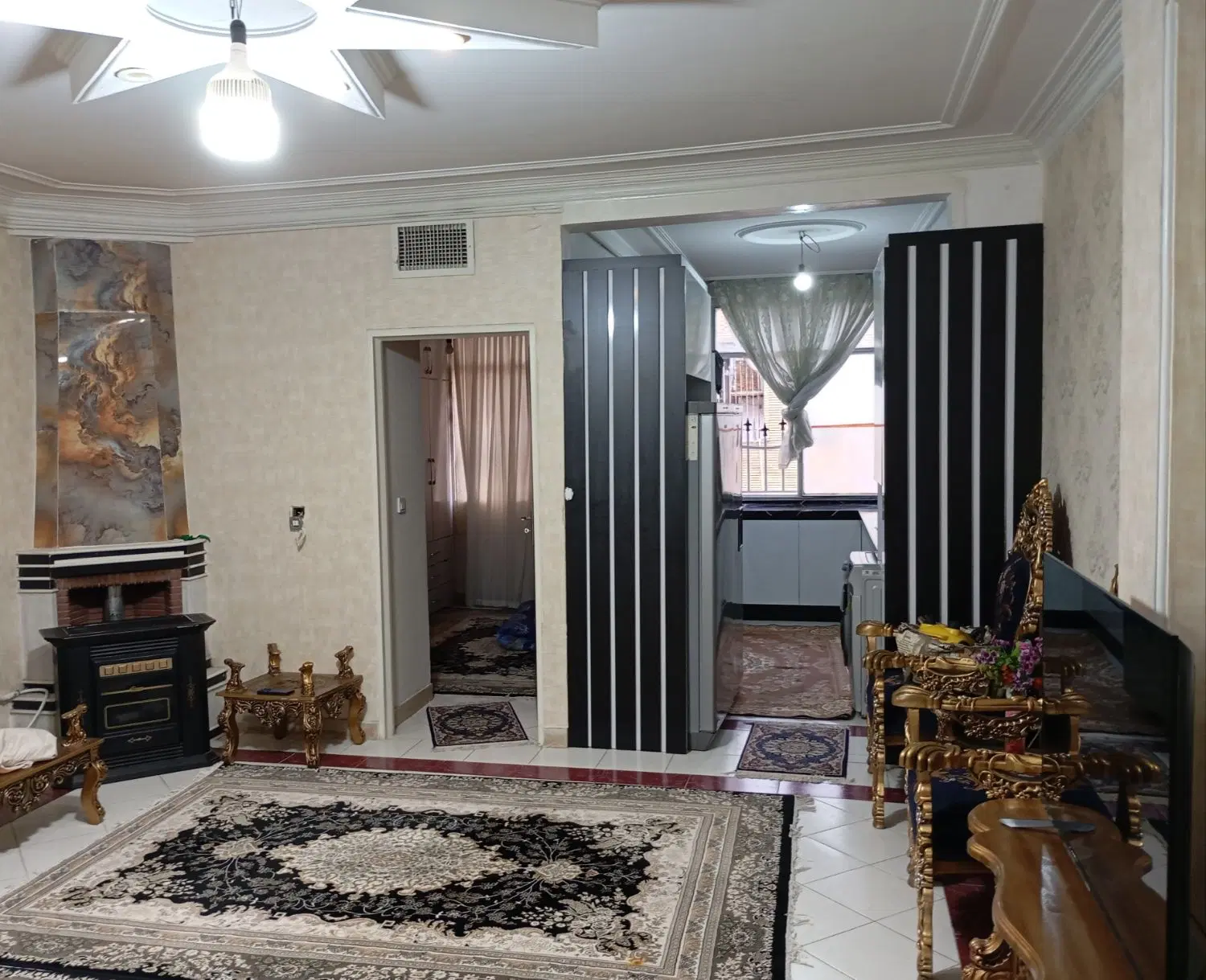 خانه در بیست متری امام خمینی