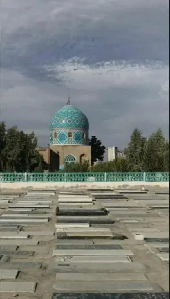 قبر در قبرستان بقیع قطعه 18 ردیف 31 قبر11