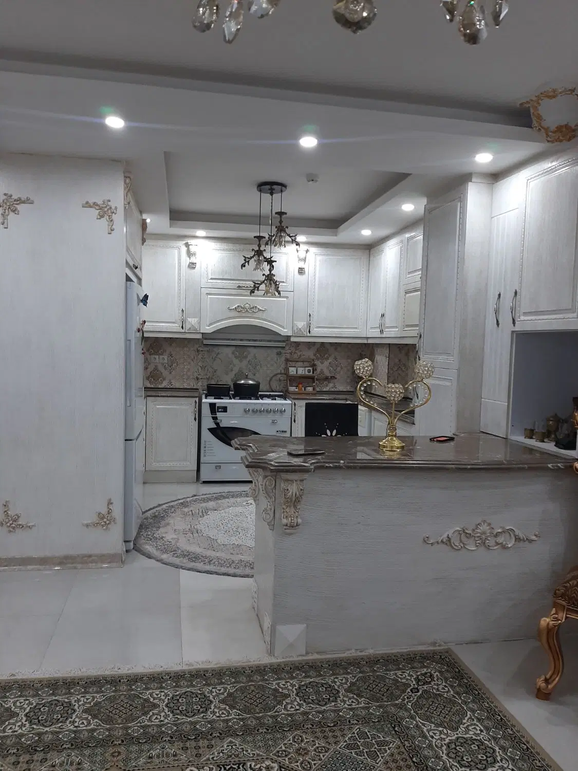 آپارتمان تک واحدی