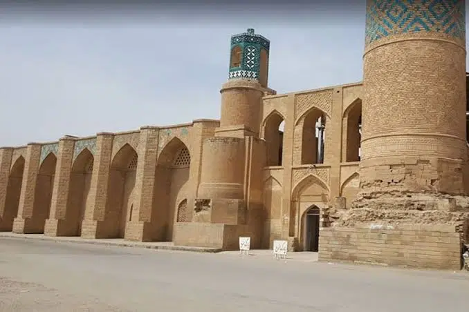 ملک تجاری مساحت ۴۳ متر (بصورت زیرزمینی) رهن واجاره