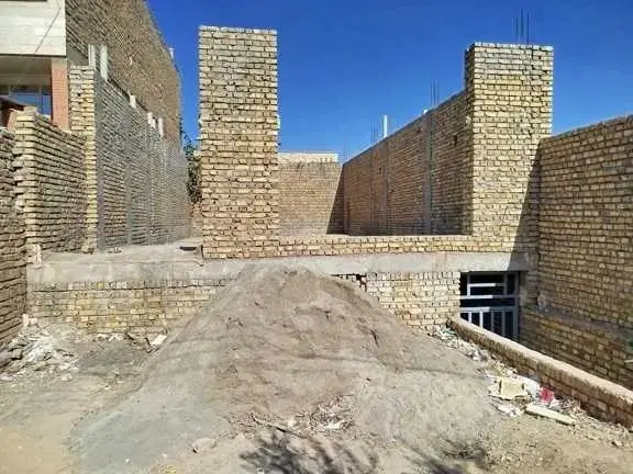 زمین  فروشی نیمه ساز صدرآباد