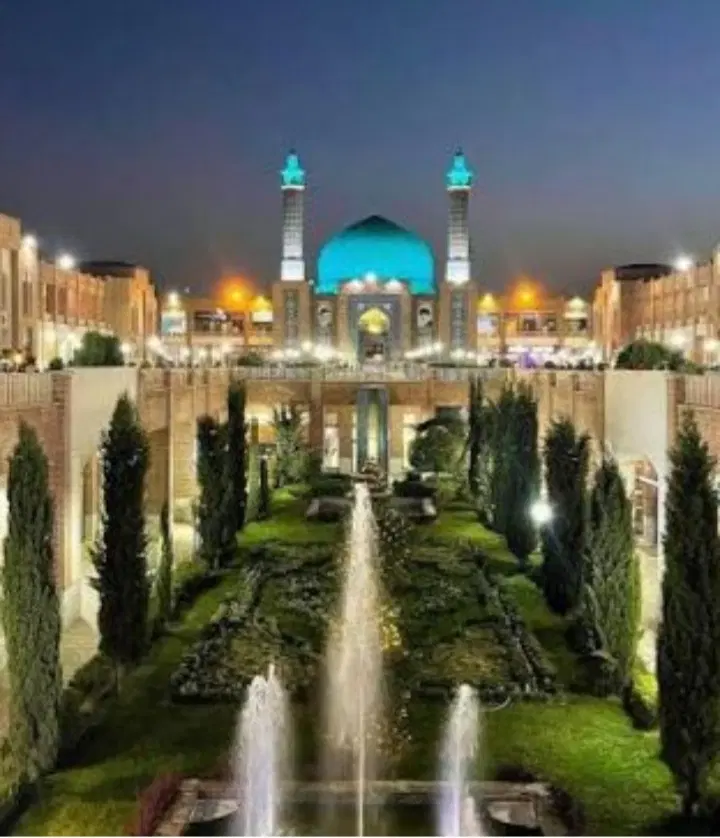 یک باب مغازه.بازار نقش جهان اندیشه