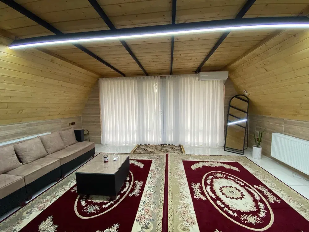 کلبه چوبی در شاندرمن ارتباط مستقیم با مالک