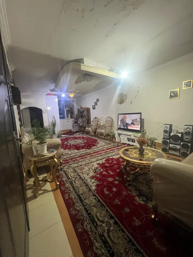 اپارتمان ۸۰ متری حاشیه رهن کامل