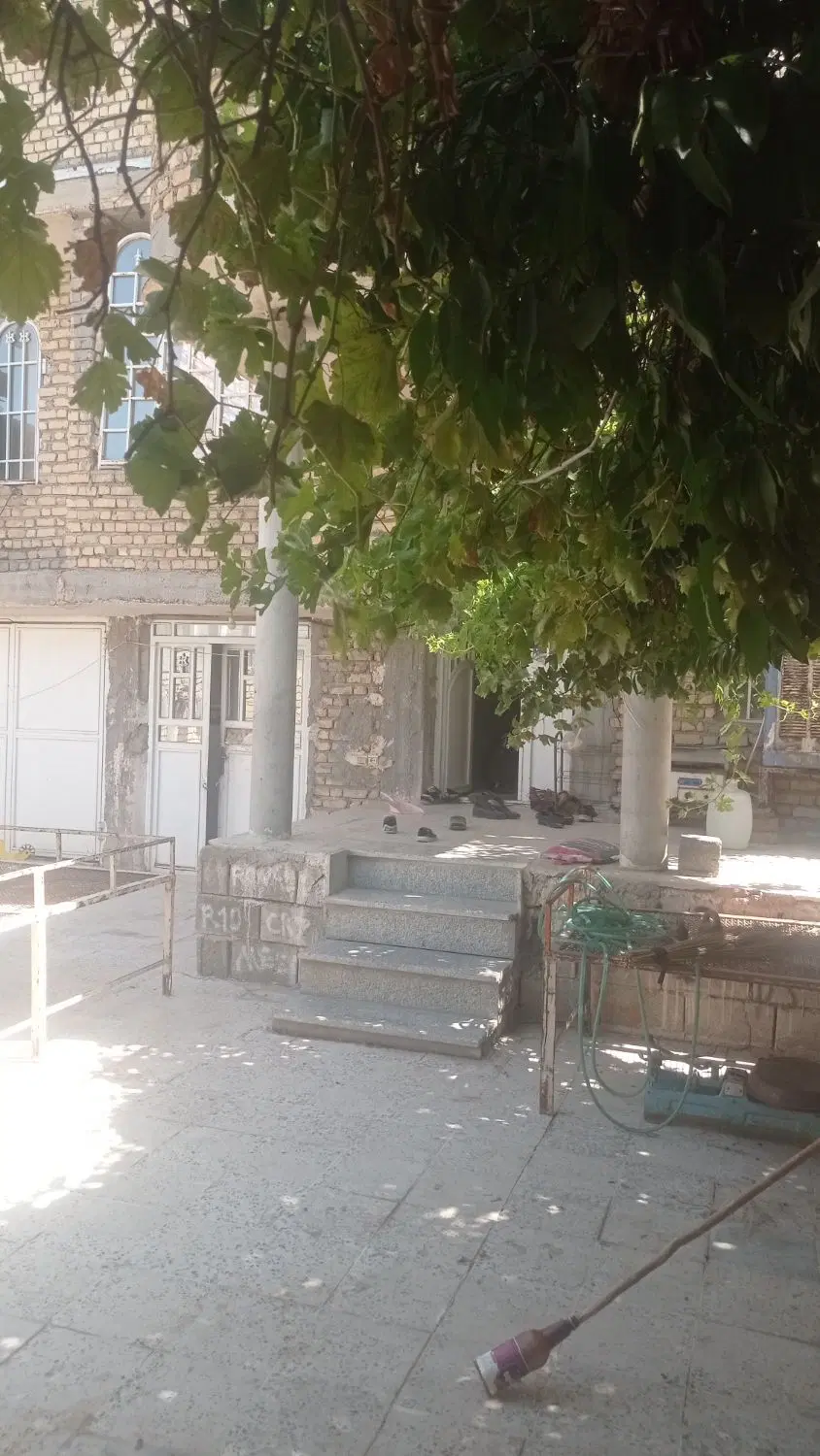 فروش منزل ویلایی در شهرک ازادگان
