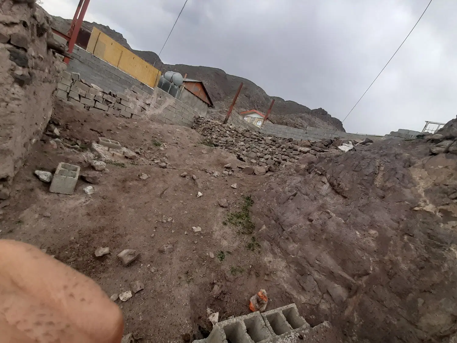 کلنگی ۲۶۰ متری فردوسی وسط