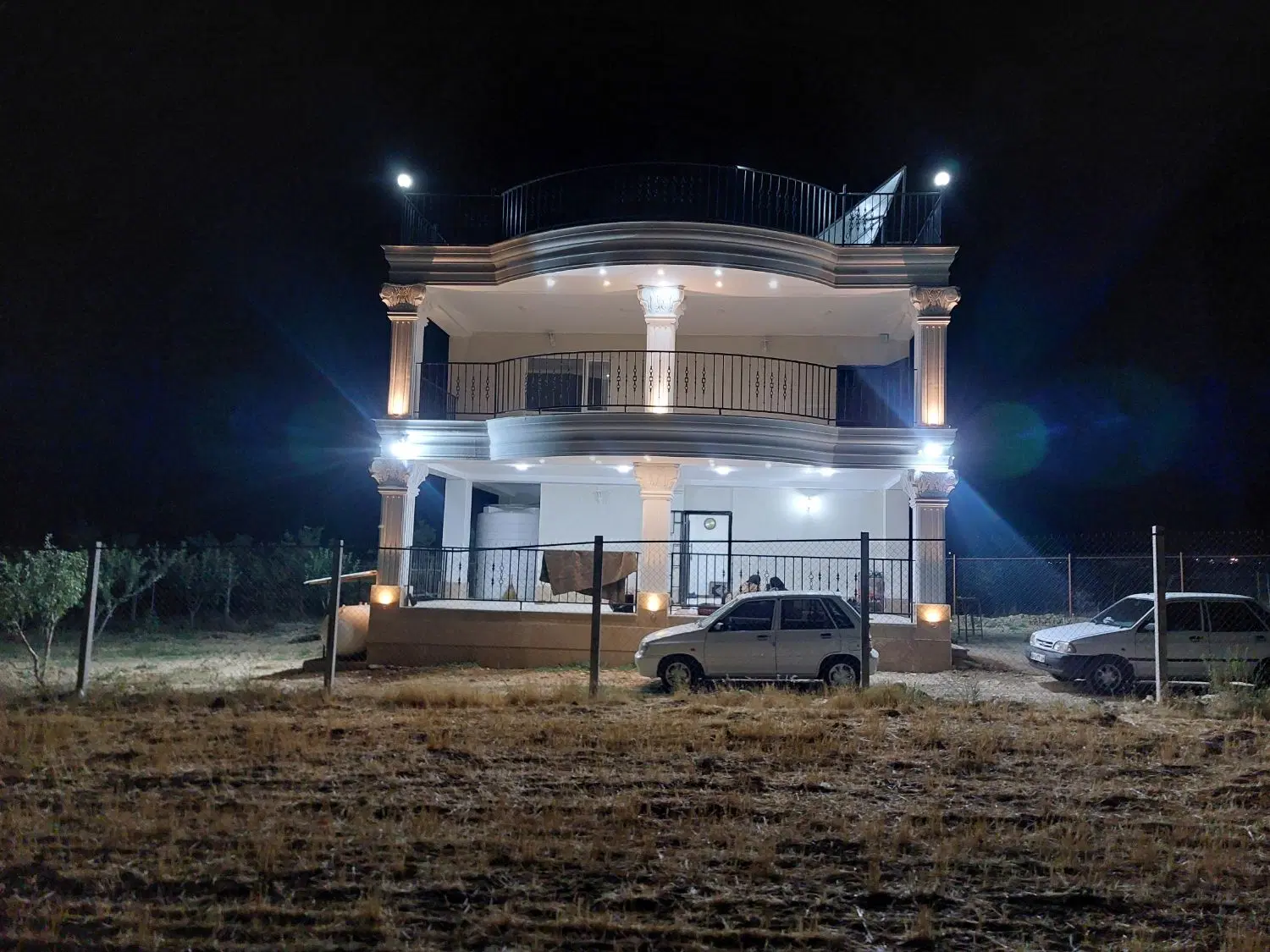 ویلای ۲۱۰۰ متری
