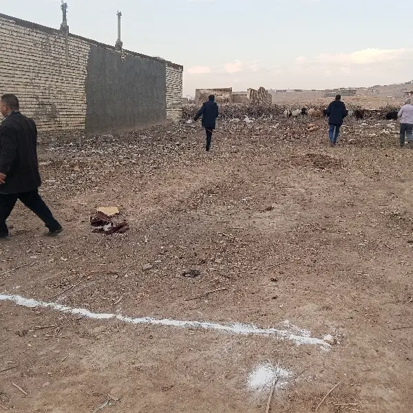 125متر زمین آب سر زمین شهرک مهرگان