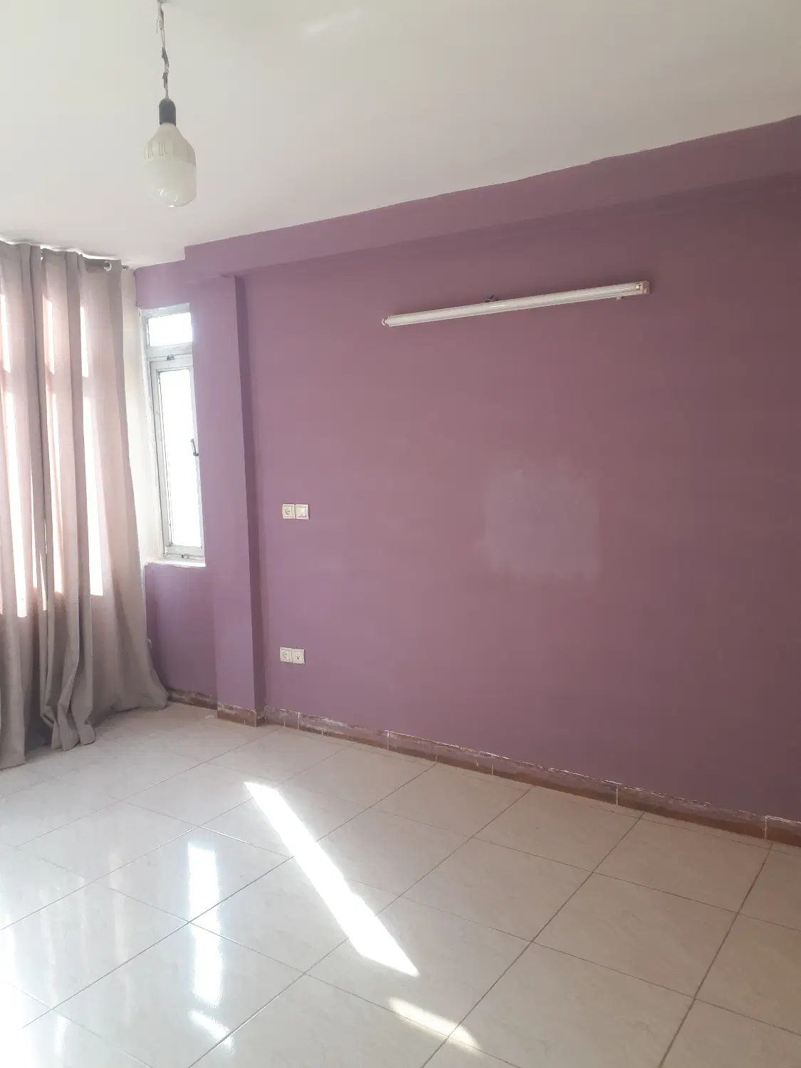 دفتر کار خیابان شریعتی