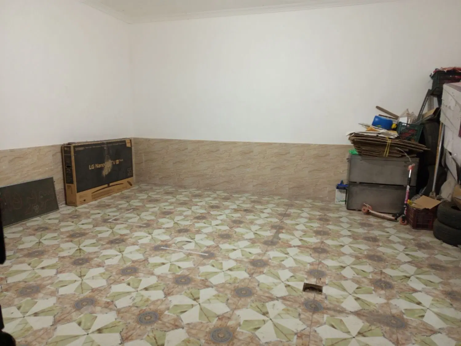 طبقه همکف مستقل برای انباری