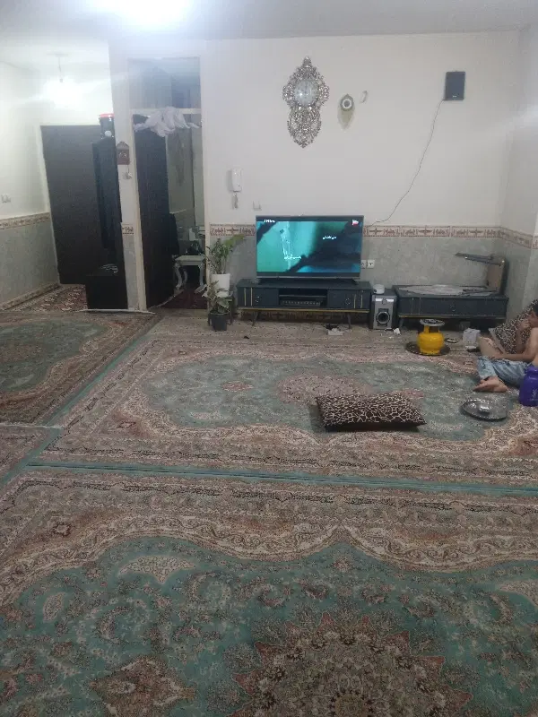 یک خونه دو طبقه ملکیت