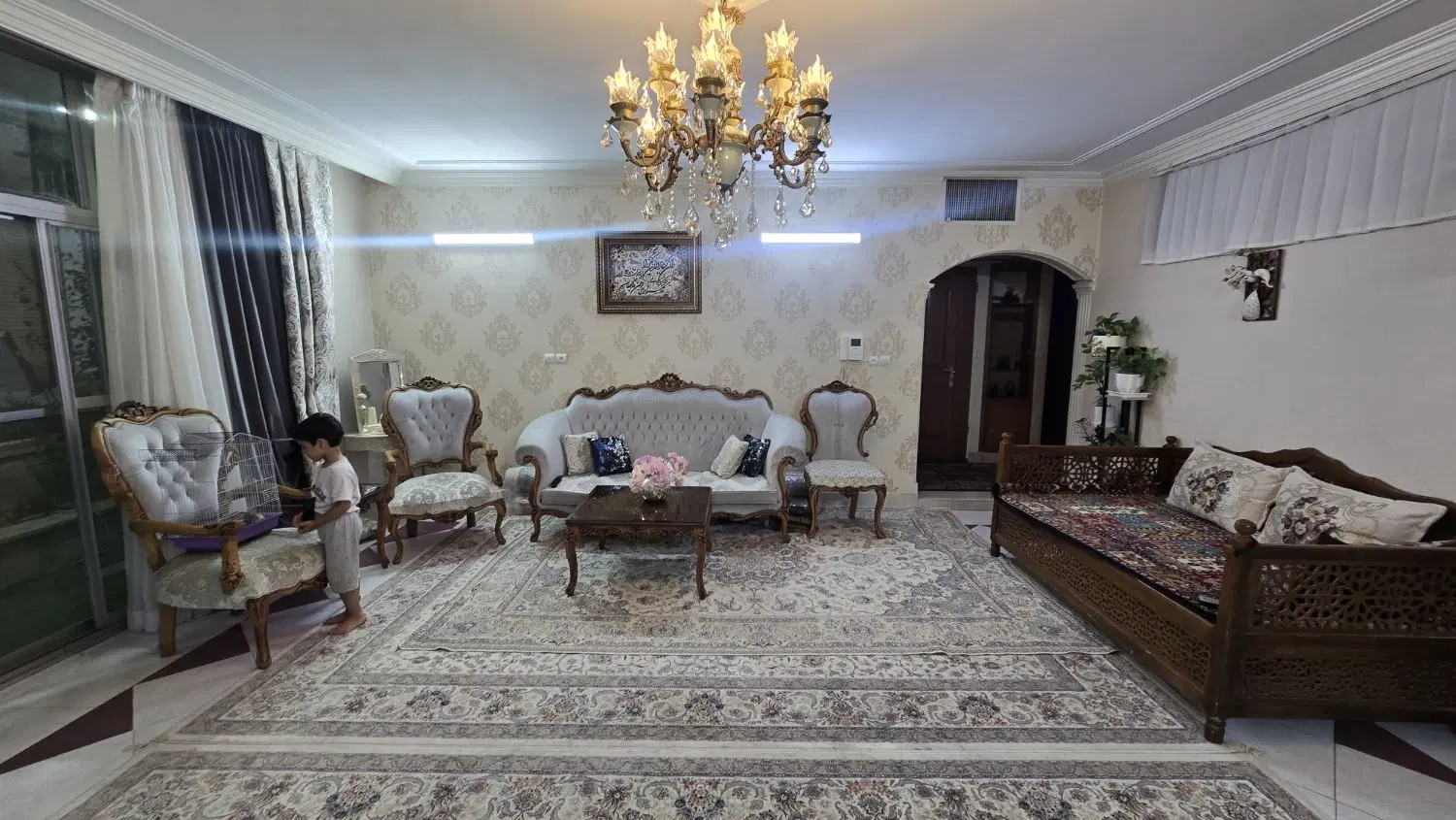 رهن کامل هشت بهشت غربی
