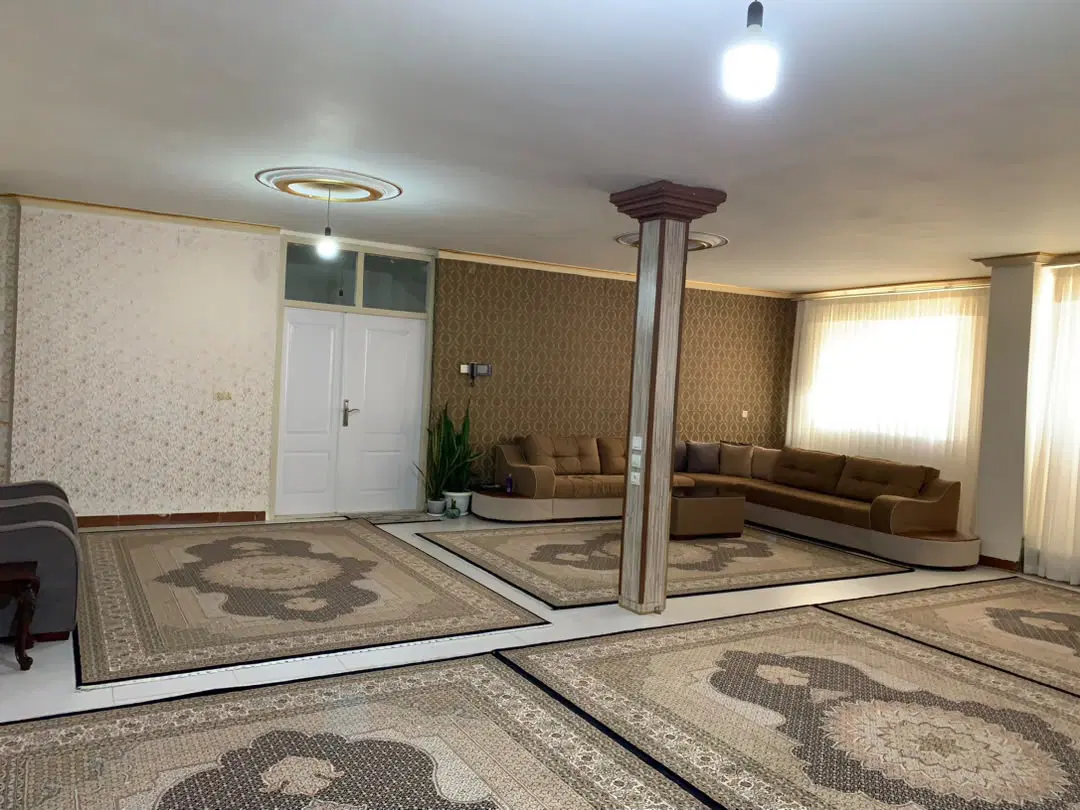 اجاره خانه ۱۷۰متری در خیابان هشت شهریور