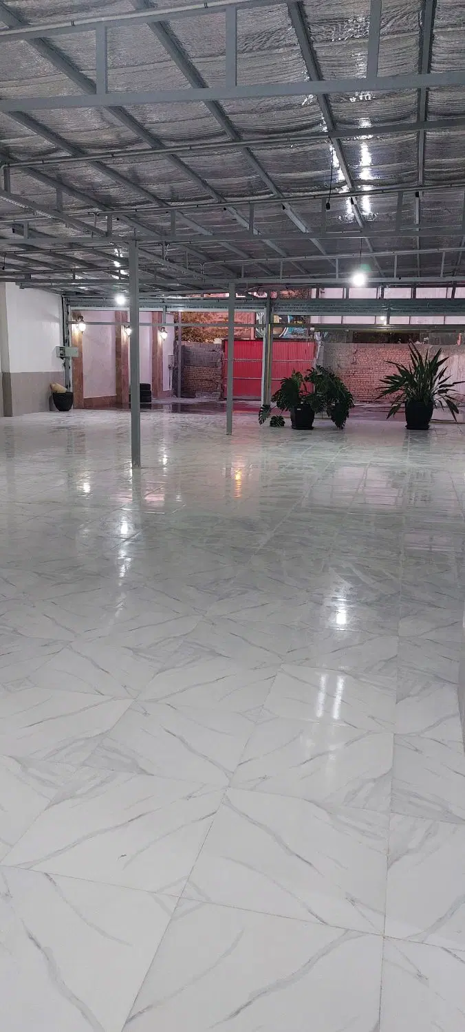 مغازه تجاری 450 متری با بر ۱۳متر