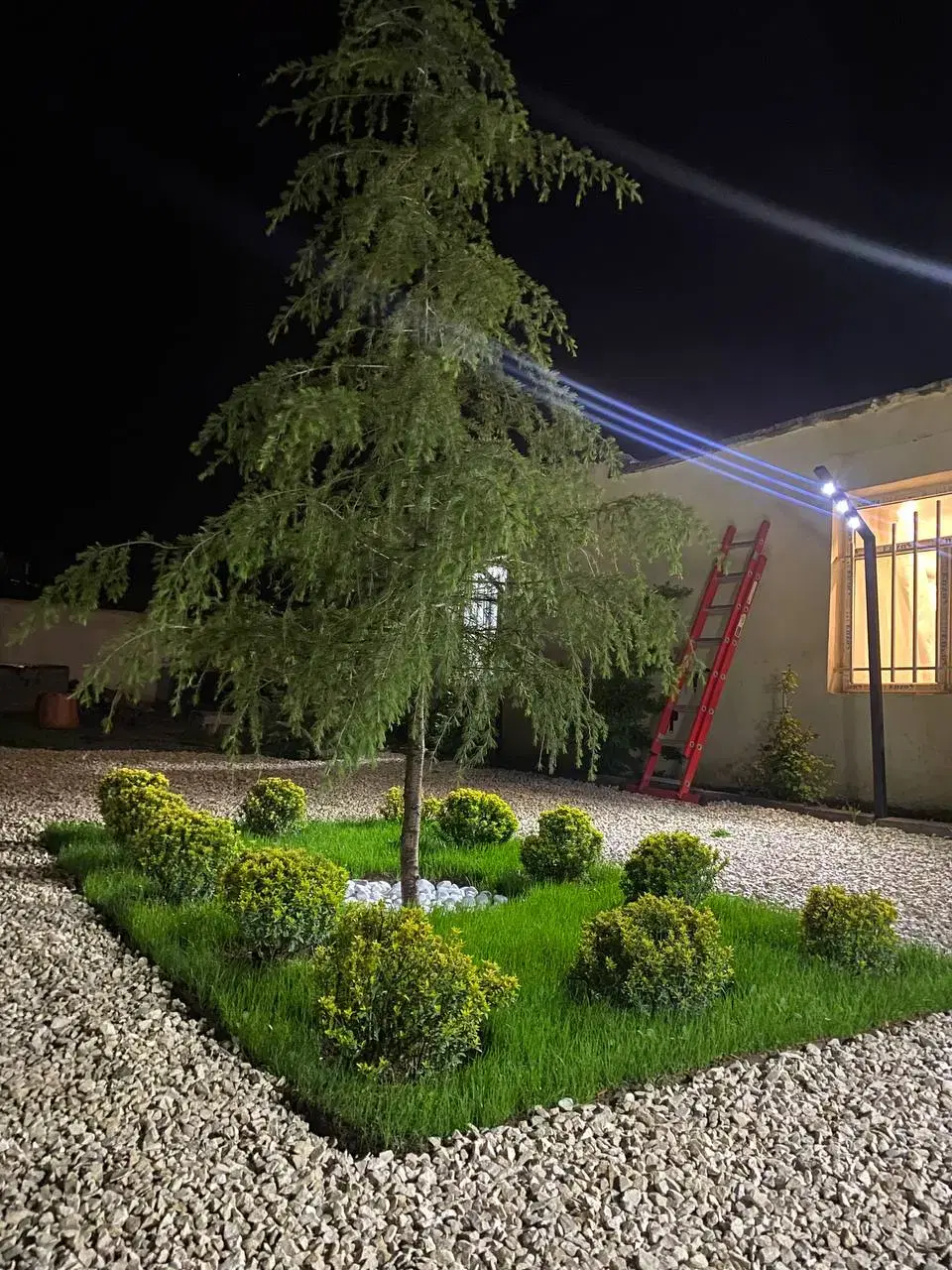 خانه ویلایی ۹۰۰متری شهر همدان