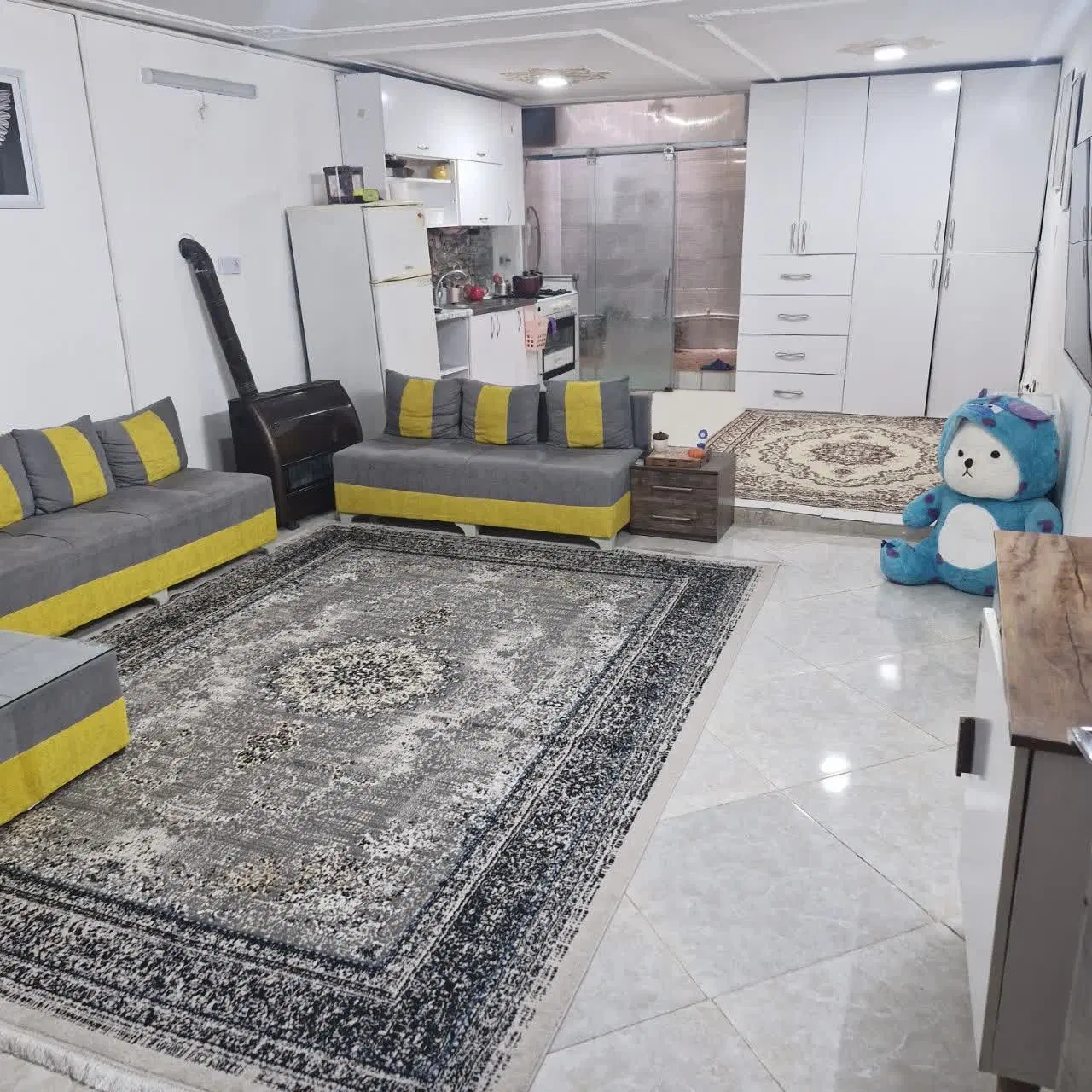 ۷۵متری حاشیه ۲۰متری پیروزی