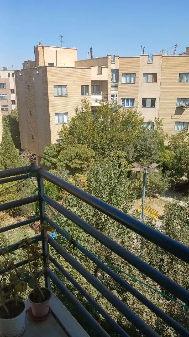 واحد ۸۳ متری قیام
