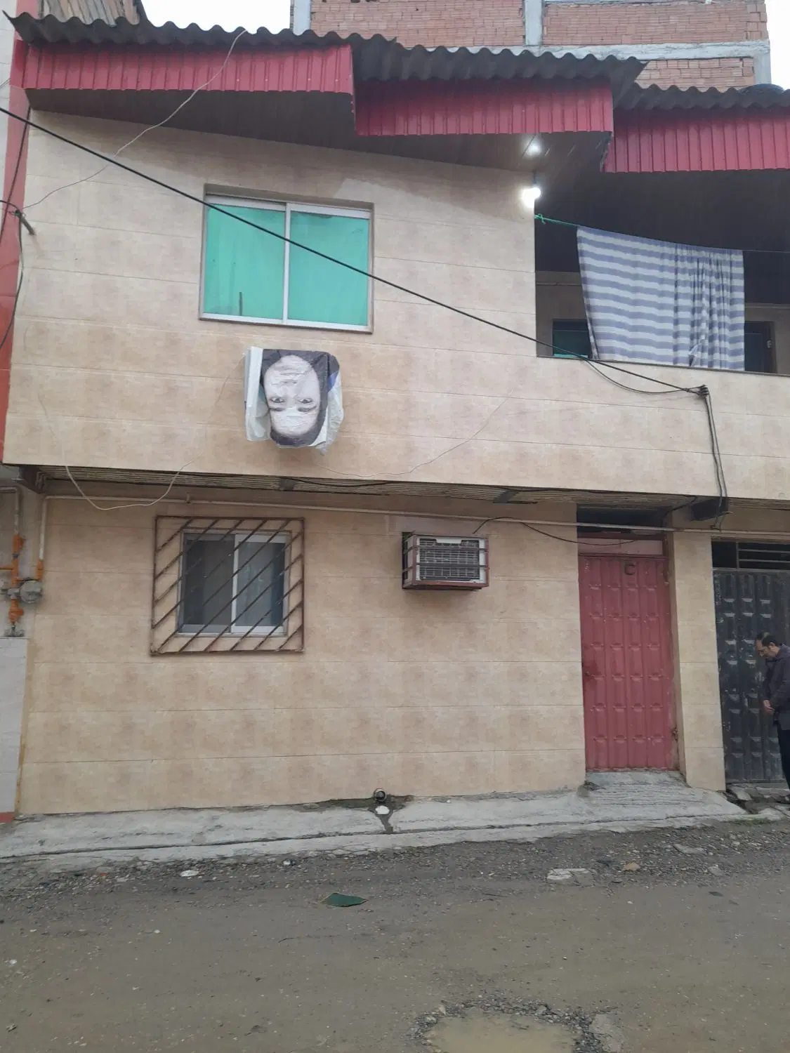 خانه طبقه همکف 55متری نیایش 12