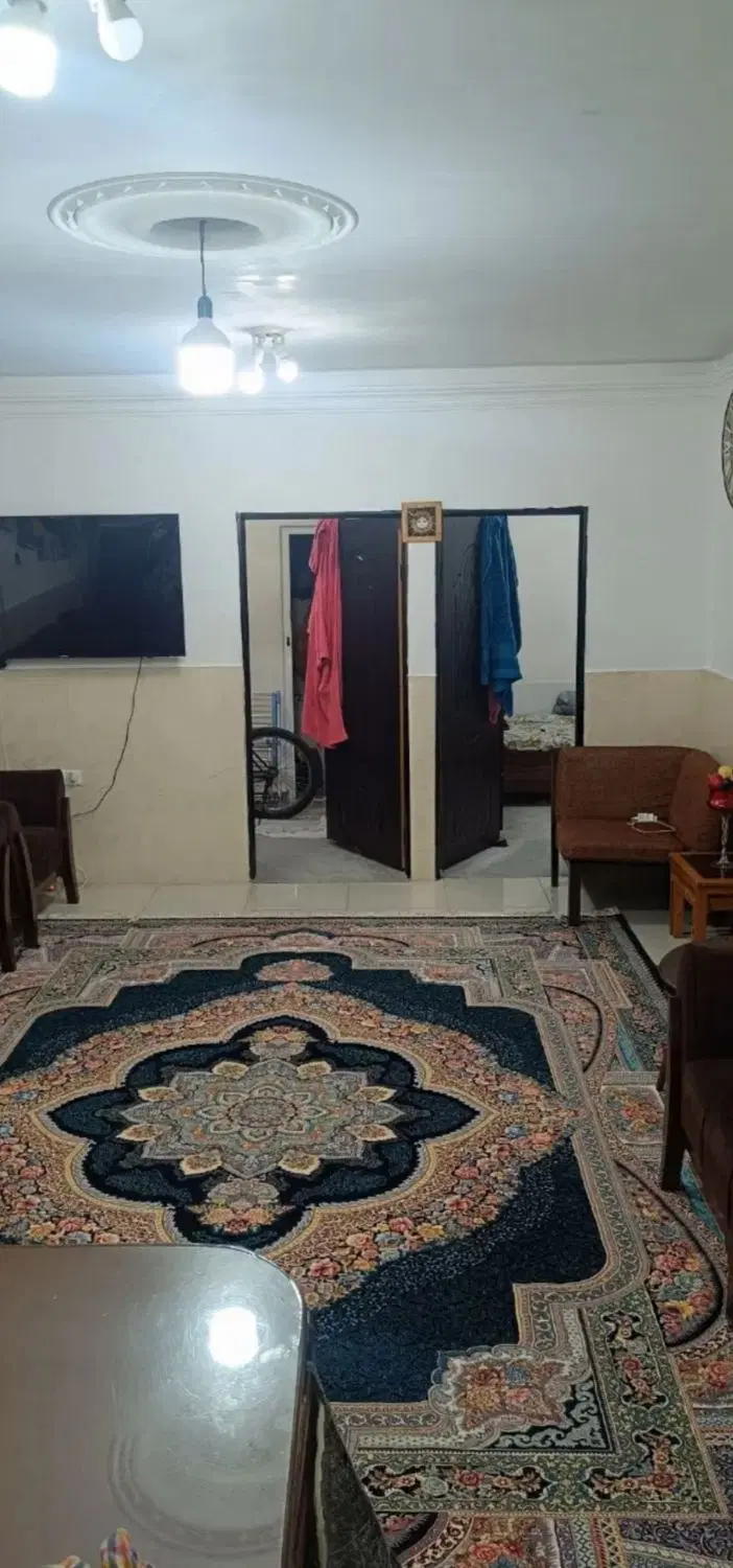75متری دوخوابه در جماران (فروش فوری)