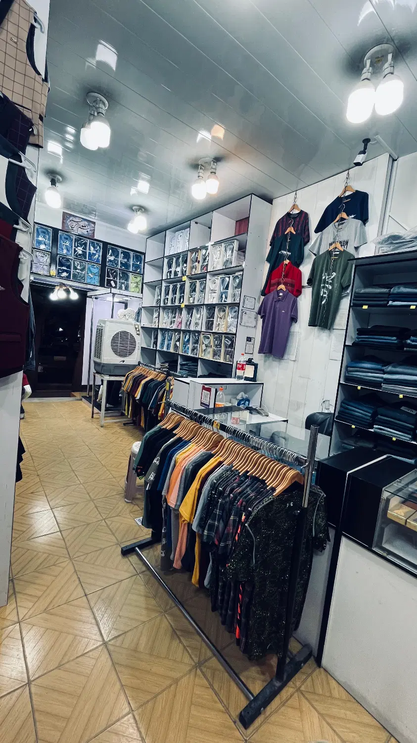 رهن ۴۰ متر تجاری بر فردوسی