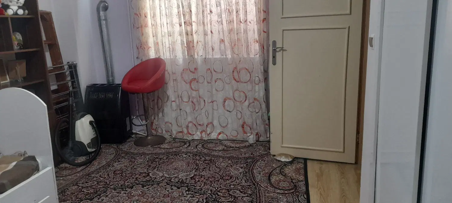 خانه در ۱۶ متری اول لاله ۴