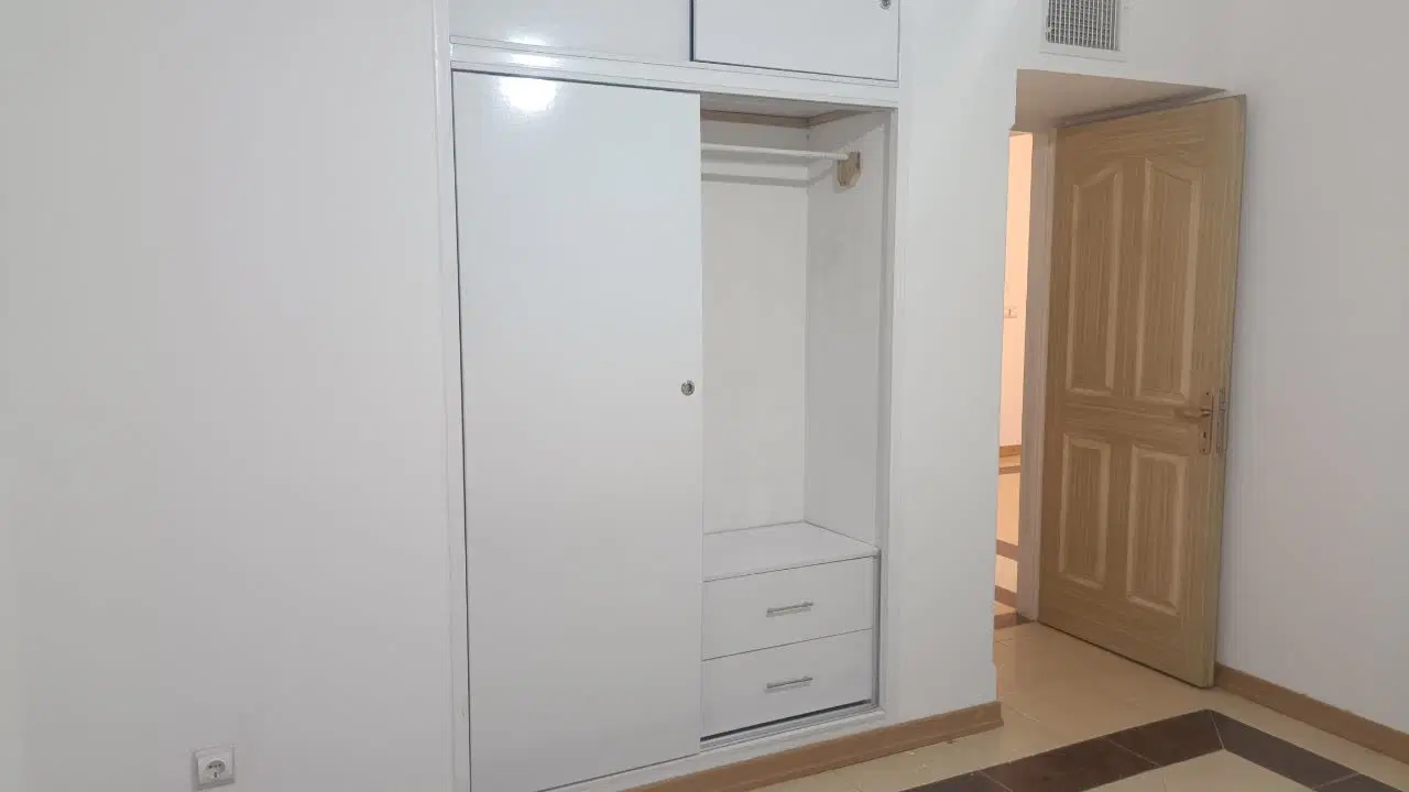 واحد سند دار ۱۰۰ متری