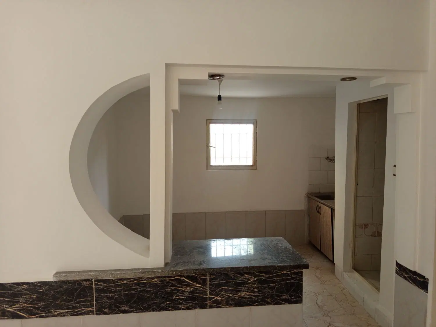 خانه فروشی شهدا  ۸ هاشیه خیابان ۲ نبش ۸ متر هاشیه