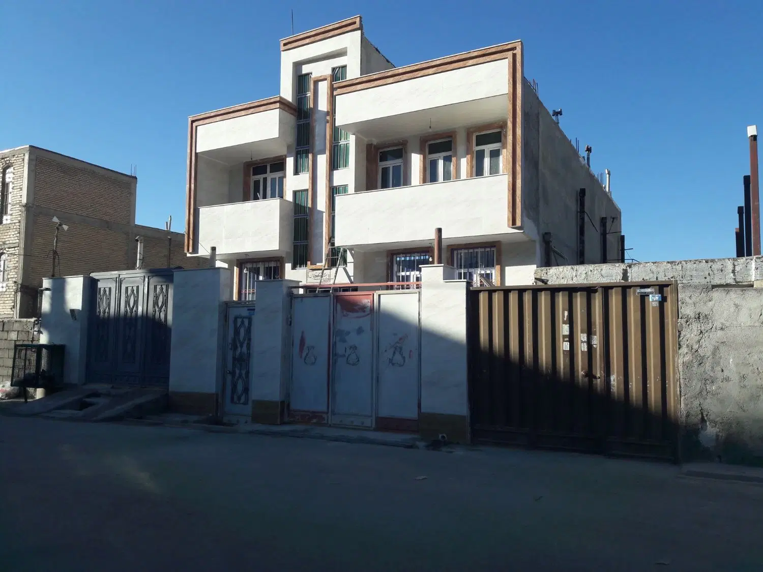اجاره خونه طبقه ۱ مهریان تحقیقات