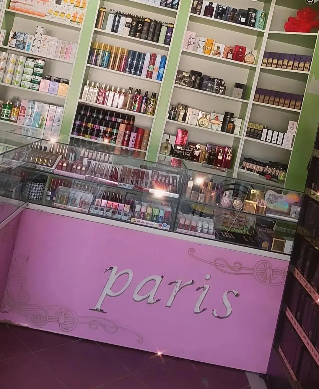 واگذاری مغازه آرایشی و بهداشتی