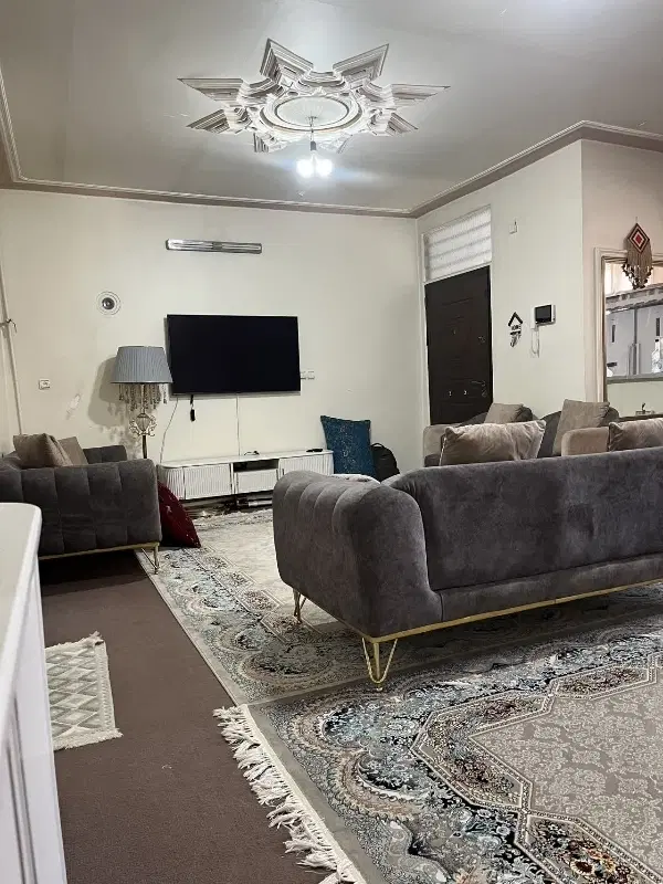 اجاره اپارتمان ۹۰ متری حصارک بالا نقاشی شده