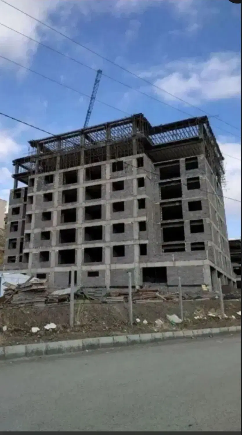 آپارتمان آوینا