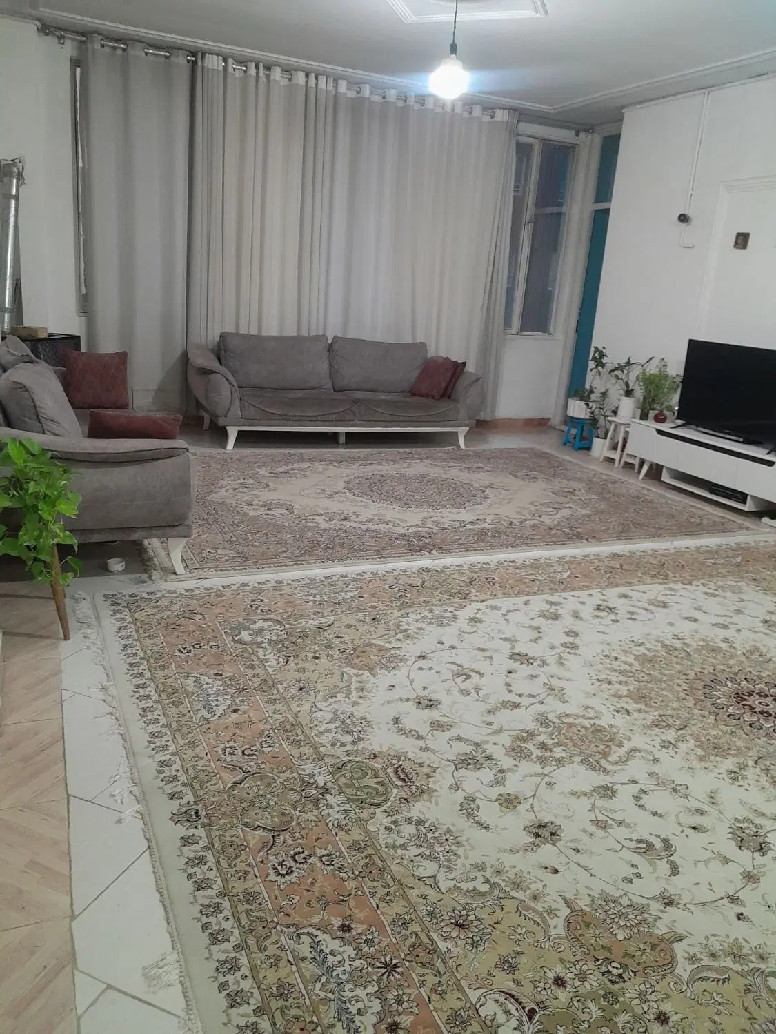 واحد 70متری_تک خواب_فلکه دوم گلستان