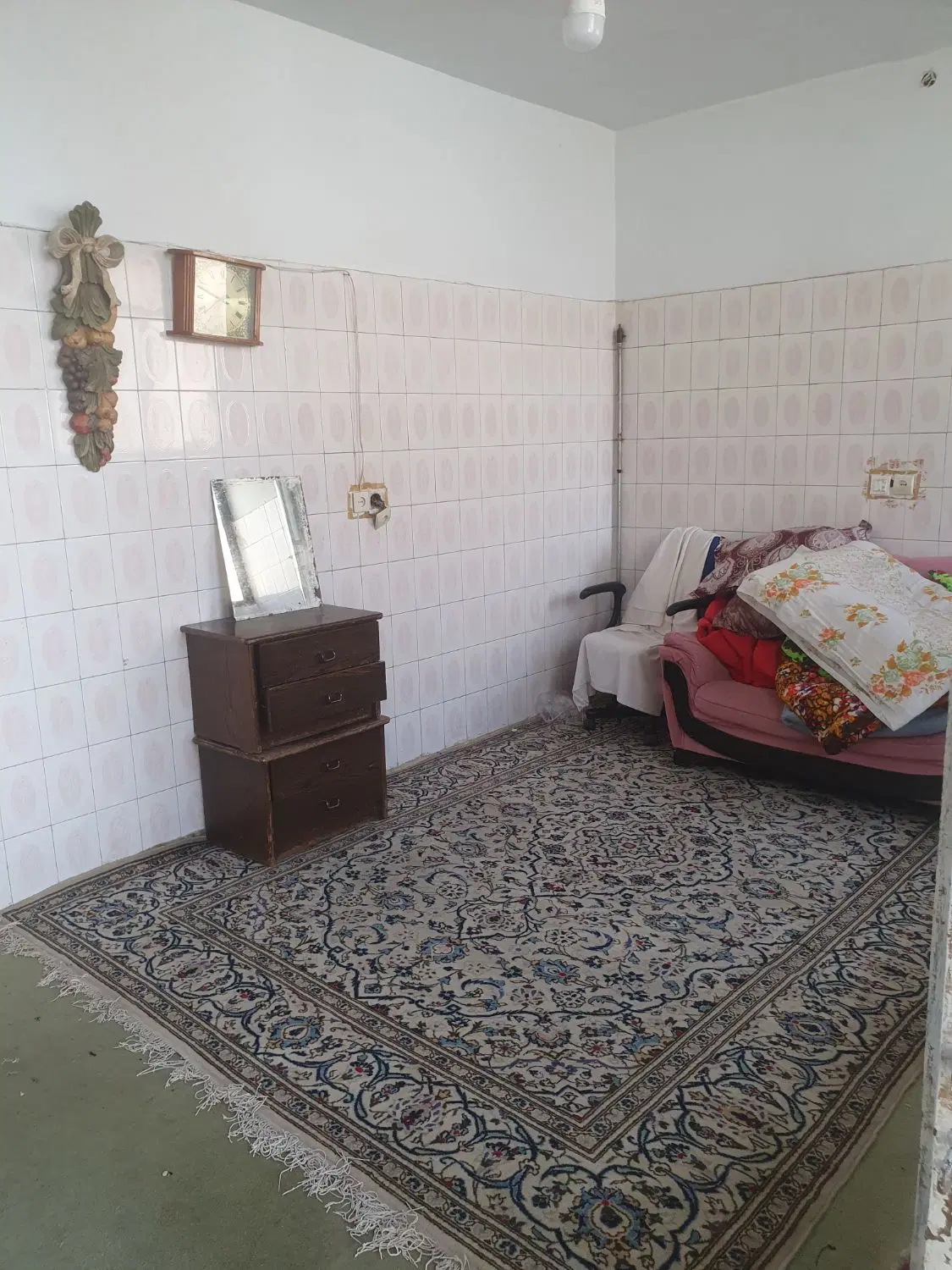 مغازه فروشی در بومهن