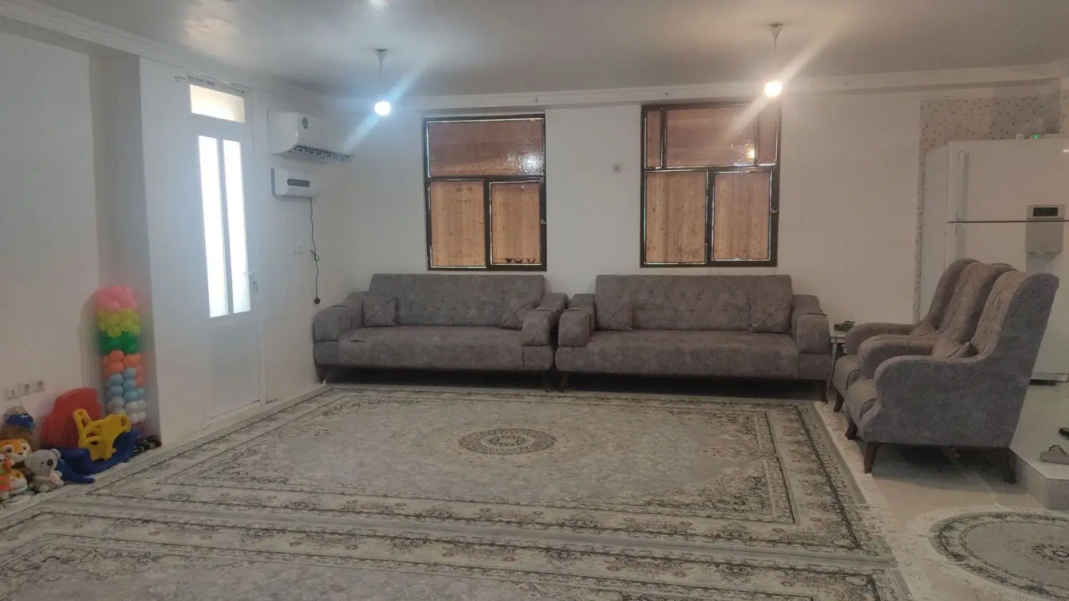آپارتمان ۱۱۰ متری  عالیشهر
